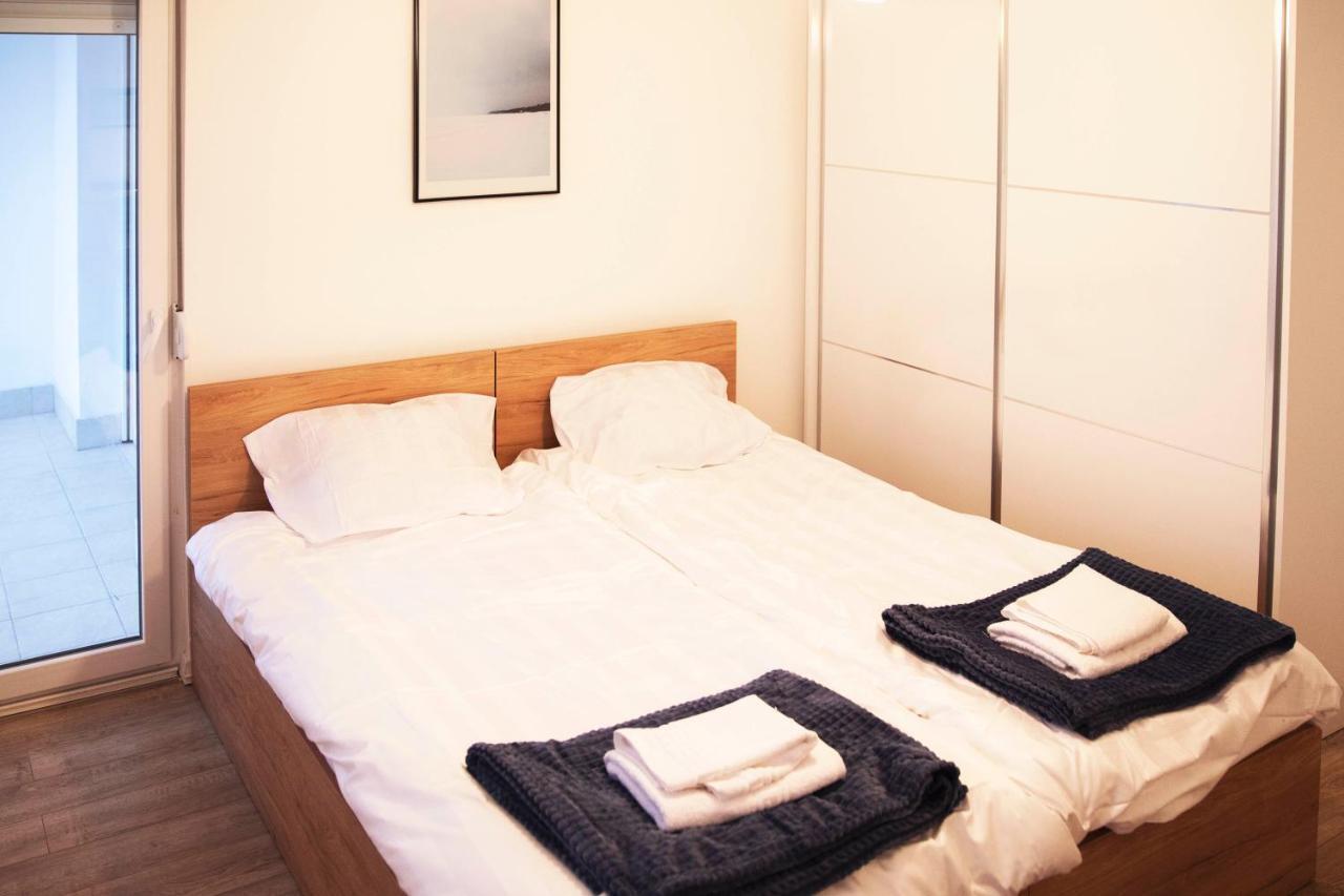 Lina - Prn, City Center Prishtina Appartement Pristina Buitenkant foto